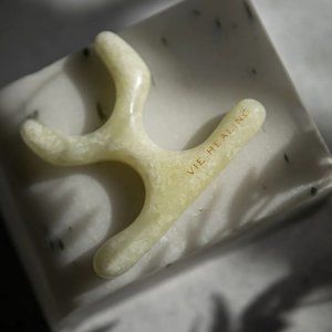 COPY - NEW Vie Healing Jade Pressure Point Gua Sha tool for Face & Body
